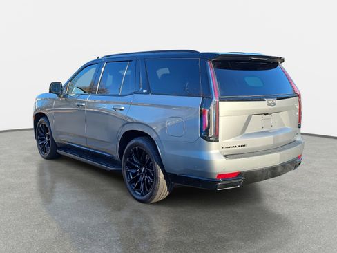 Used 2024 Cadillac Escalade Sport w/ LPO, ONYX Package image 5