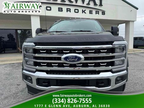 Used 2026 Ford F450 Lariat AWD/4WD image 3
