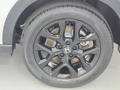 Certified 2024 Honda HR-V Sport image 32