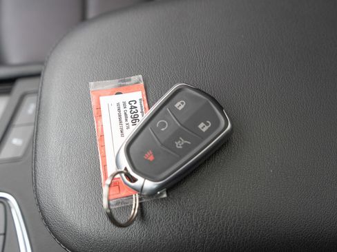 Used 2024 Cadillac XT6 Sport image 29