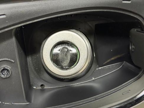 Used 2023 Jeep Compass Limited AWD/4WD image 18