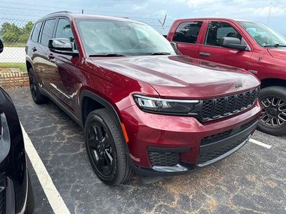 Used 2025 Jeep Grand Cherokee L Altitude