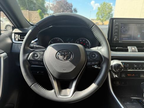 Used 2022 Toyota RAV4 SE w/ Convenience Package AWD/4WD image 9