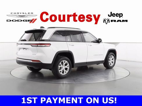 Certified 2023 Jeep Grand Cherokee Limited image 5