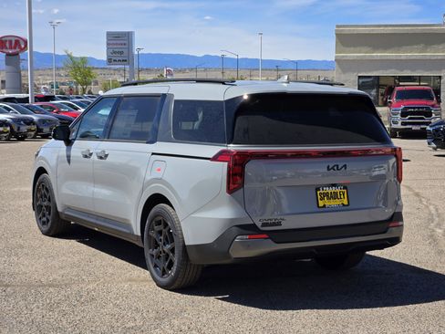New 2026 Kia Carnival SX FWD image 3