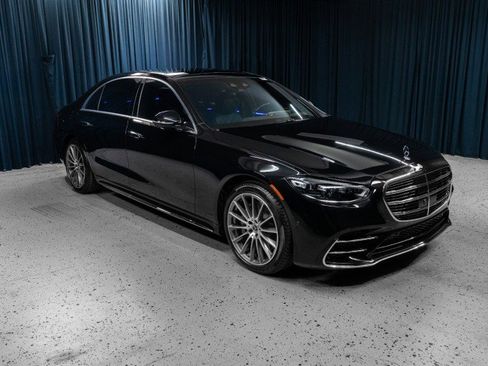 New 2026 Mercedes-Benz S 580e 4MATIC Sedan image 3