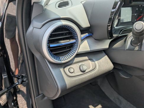 New 2026 Chevrolet Trax LS w/ LS Convenience Package FWD image 15
