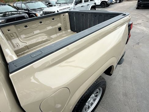 Used 2023 Chevrolet Colorado W/T image 31