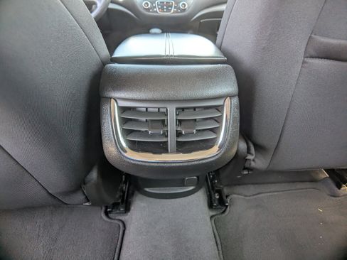 Used 2023 Chevrolet Malibu LT FWD image 15