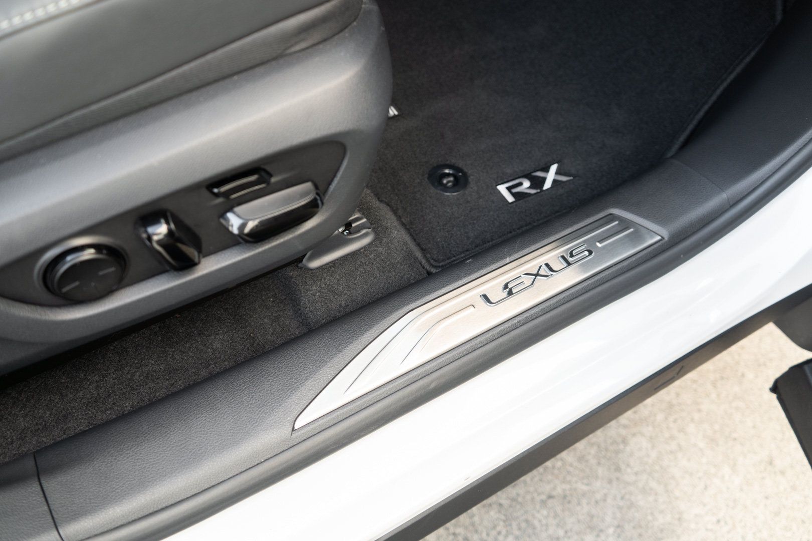 Used 2026 Lexus RX 350 AWD w/ Convenience Package image 42
