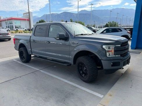 Used 2019 Ford F150 Lariat w/ Equipment Group 502A Luxury AWD/4WD image 3
