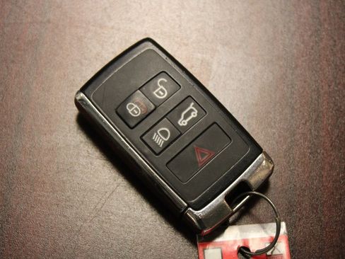 Used 2019 Land Rover Range Rover Sport HSE image 11