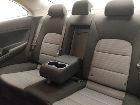 Used 2016 Kia Forte Koup EX image 18