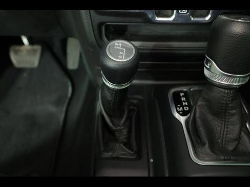 Used 2021 Jeep Wrangler Unlimited Sport image 23