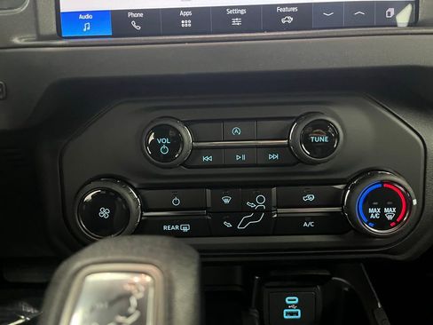 New 2025 Ford Bronco 4-Door image 6