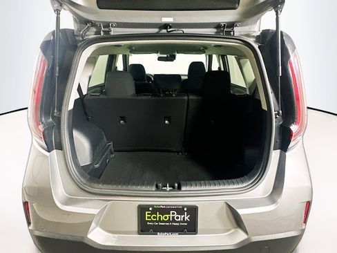Used 2023 Kia Soul LX w/ LX Technology Package FWD image 27