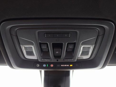 Used 2022 Chevrolet Silverado 3500 High Country w/ Safety Package II image 15