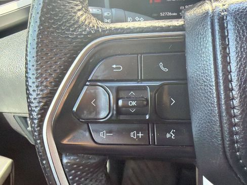 Used 2025 Toyota Tundra Limited AWD/4WD image 17