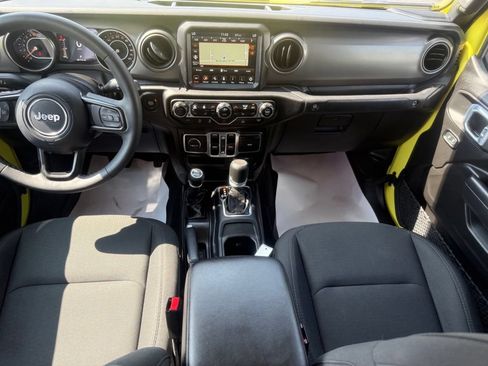 Used 2023 Jeep Gladiator Sport AWD/4WD image 48