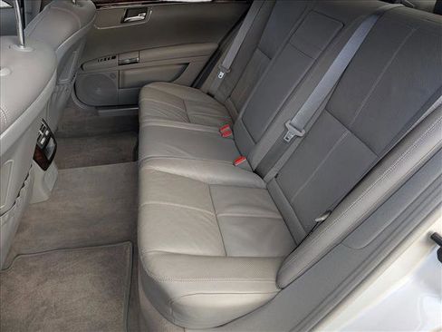 Used 2008 Mercedes-Benz S 550 image 16