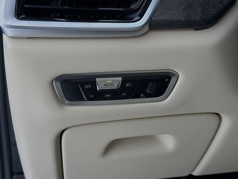 Used 2022 BMW X5 sDrive40i RWD image 13