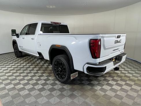 New 2026 GMC Sierra 2500 Denali Ultimate AWD/4WD image 11