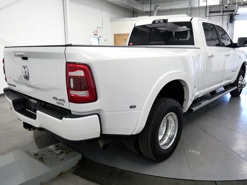 Used 2021 RAM 3500 Laramie w/ Max Tow Package AWD/4WD image 7