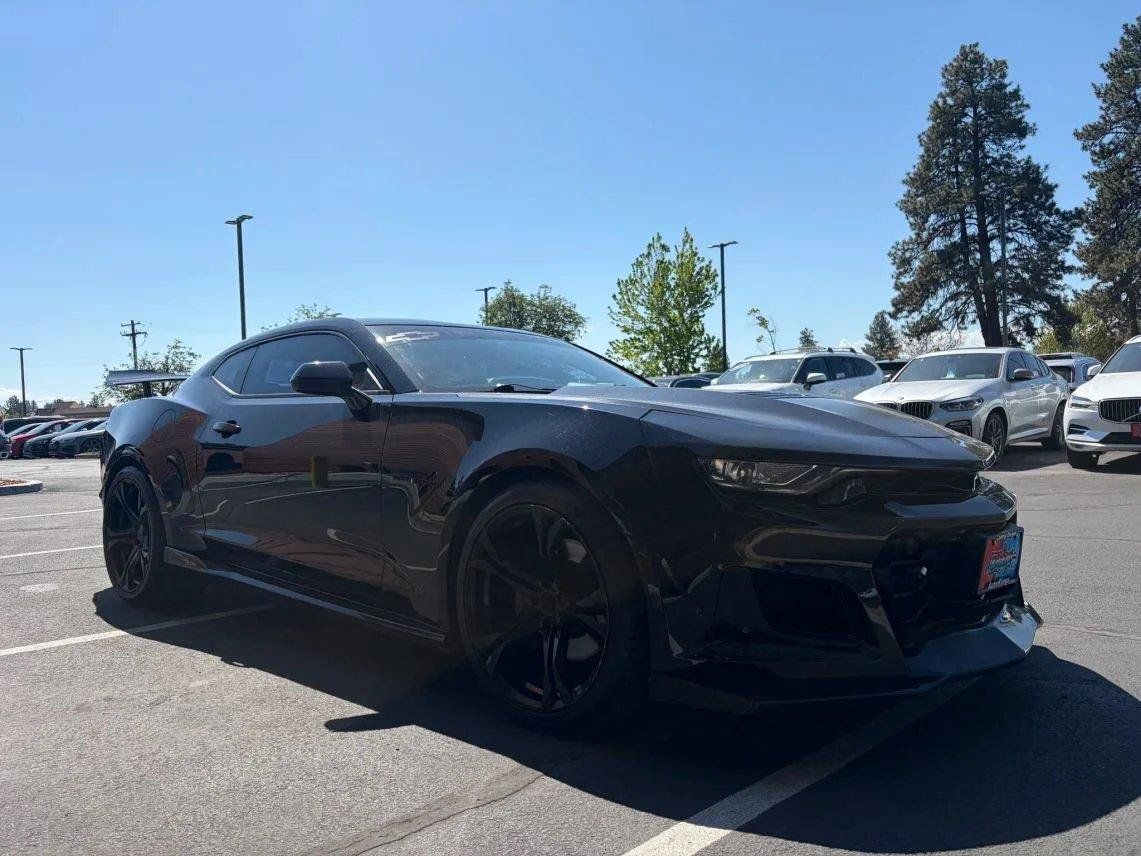 Used 2022 Chevrolet Camaro SS w/ Redline Edition RWD image 7