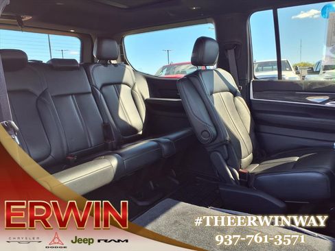 Used 2022 Jeep Wagoneer Series II w/ Premium Group I image 17