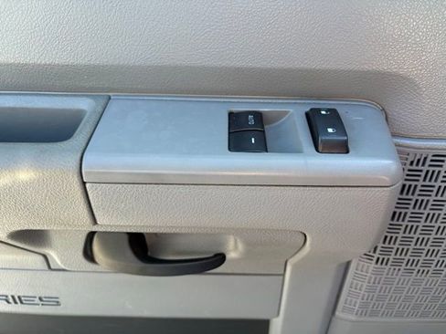 Used 2014 Ford E-250 and Econoline 250 w/ Commercial Cargo Van Package image 10