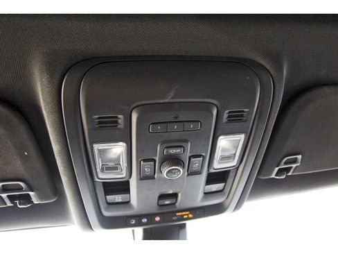 Used 2021 Chevrolet Tahoe Z71 w/ Z71 Signature Package AWD/4WD image 24