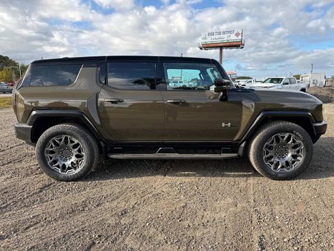New 2025 GMC Hummer EV 3X image 2