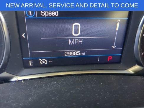 Used 2023 GMC Terrain SLE w/ Driver Convenience Package AWD/4WD image 2