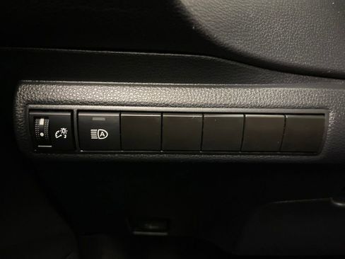 Used 2024 Toyota Corolla LE image 28