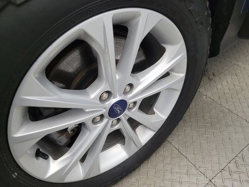 Used 2018 Ford Escape SE w/ SE Sync 3 Package image 31