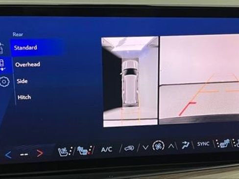 Used 2025 Chevrolet Suburban Premier image 32