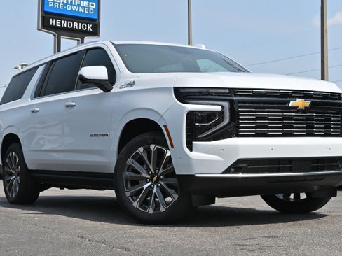 New 2026 Chevrolet Suburban High Country RWD image 2