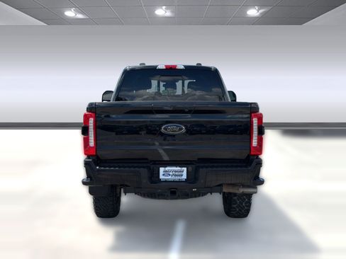 Certified 2024 Ford F250 Lariat w/ Lariat Ultimate Package AWD/4WD image 10