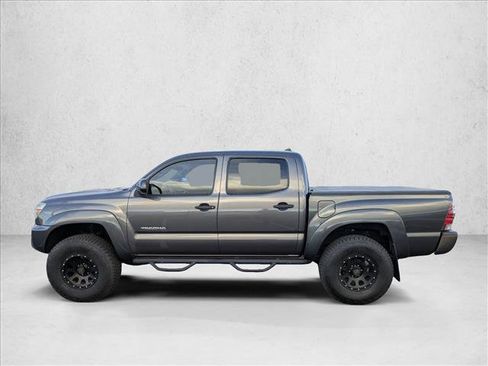 Used 2015 Toyota Tacoma PreRunner w/ SR5 Package image 8
