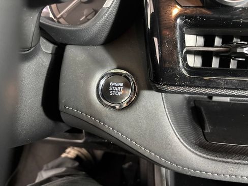 Used 2023 Toyota Highlander XSE FWD image 18