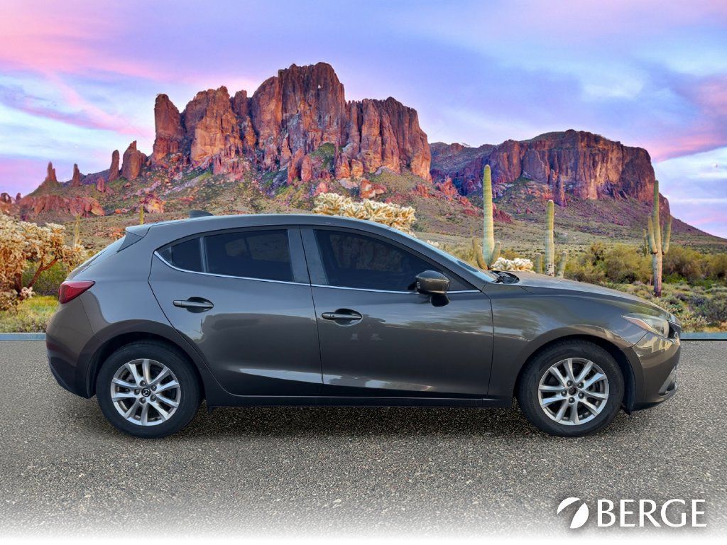 Used 2016 MAZDA MAZDA3 i Touring FWD image 8