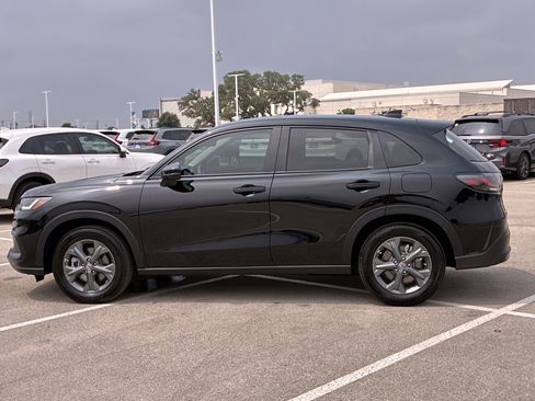 Certified 2026 Honda HR-V LX image 3