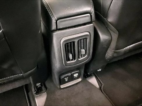 Used 2019 Jeep Compass Latitude FWD image 8
