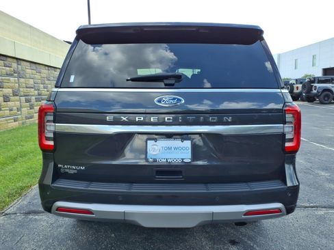 Used 2024 Ford Expedition Platinum AWD/4WD image 9