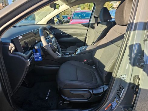 New 2026 Hyundai Tucson SE image 19