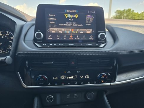 Used 2021 Nissan Rogue SL AWD/4WD image 27