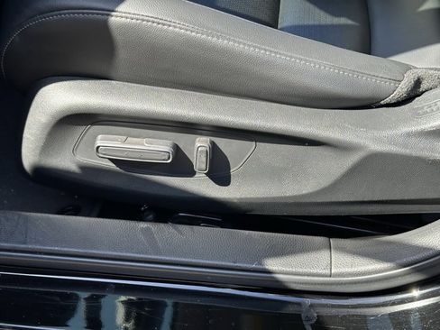 Used 2024 Honda Civic Touring image 19