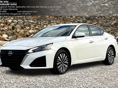 Used 2023 Nissan Altima 2.5 SV