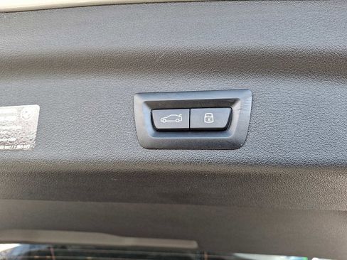 Used 2025 BMW X1 xDrive28i w/ Technology Package image 29