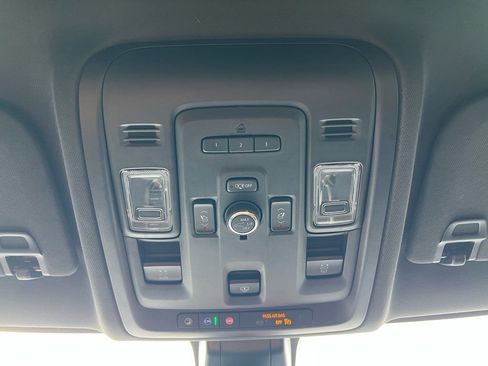 Used 2022 Chevrolet Tahoe Z71 w/ Luxury Package image 48